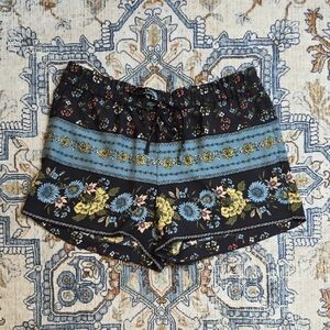 LOFT Floral Patterned Women's Shorts with Elastic Waist
